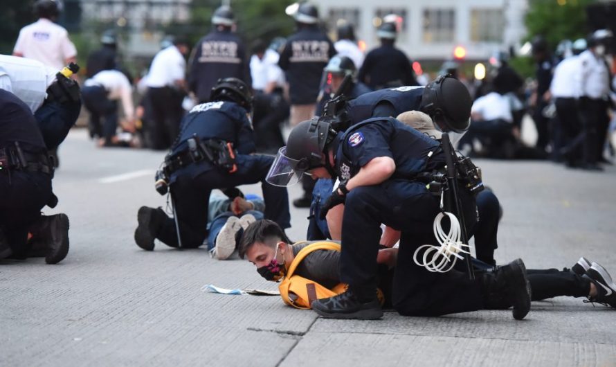 Aux États-Unis, neuf Dominicains sont inculpés pour vol de véhicules.