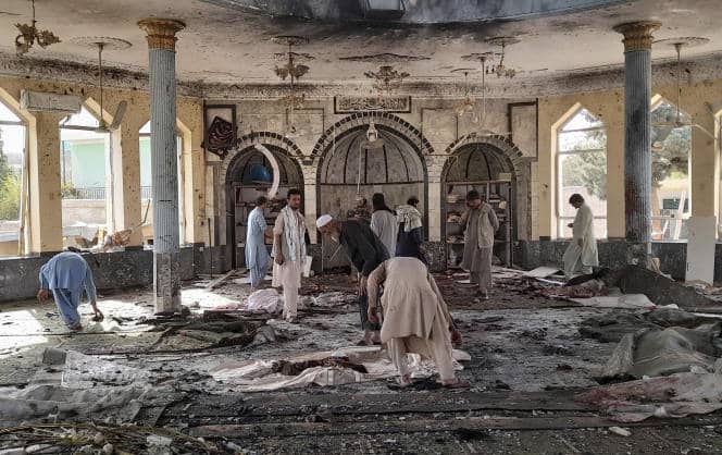Afghanistan : un attentat-suicide a fait près de 50 morts et 140 blessés dans une mosquée
