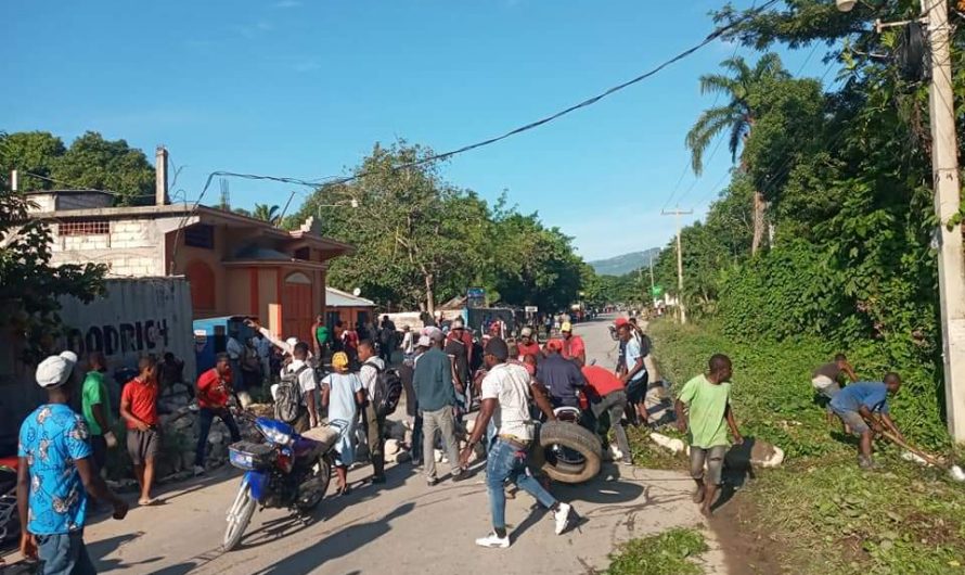 Grève générale: Tirs nourris à Jacmel, au moins un véhicule incendié