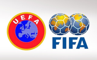 La FIFA et l’UEFA sanctionnent la Russie