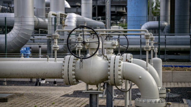 Le géant gaz russe Gazprom suspend ses livraisons à la Lettonie