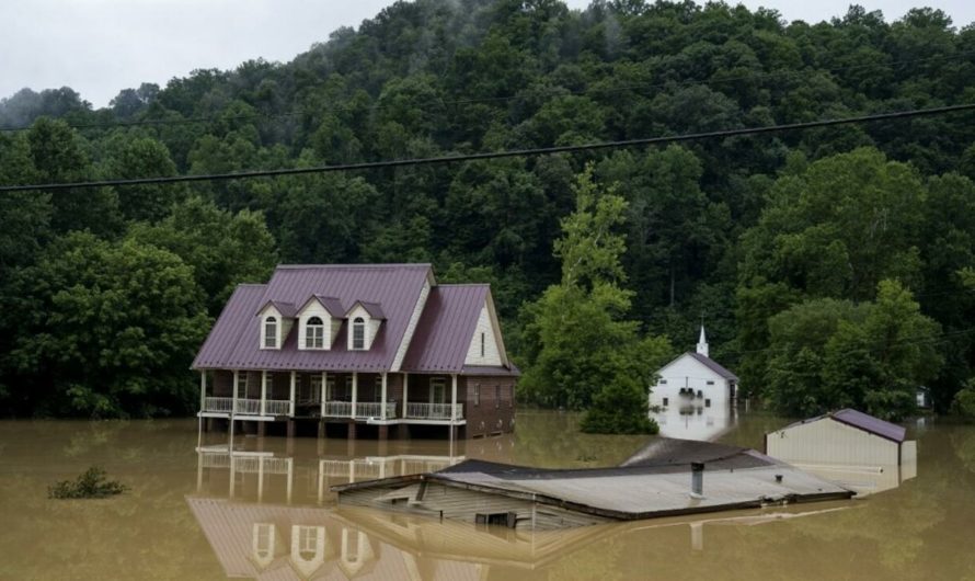 Le Kentucky est touché par des inondations meurtrières causant la mort de 16 personnes