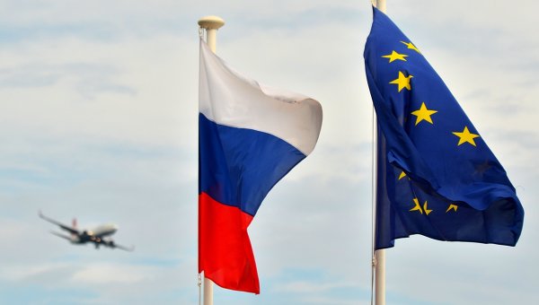 Moscou répliquera si l’Union européenne prive les Russes de visas (Kremlin)