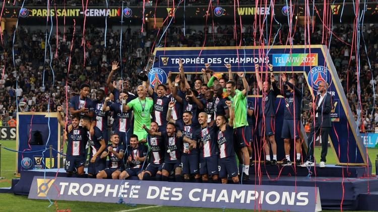Le PSG remporte le Trophée des Champions en battant Nantes (4-0)